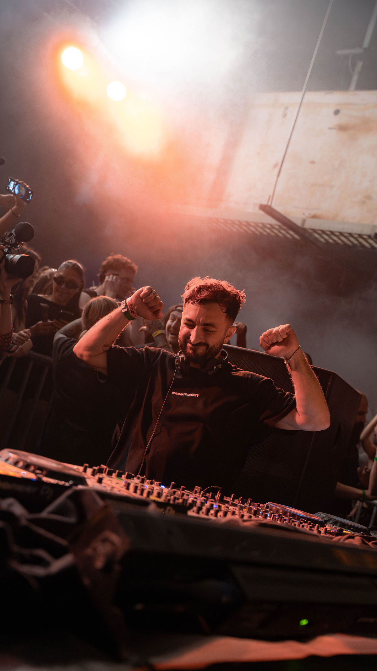 Loading... just a sec